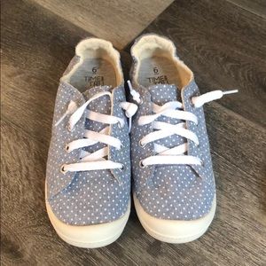 Memory foam slip on sneakers